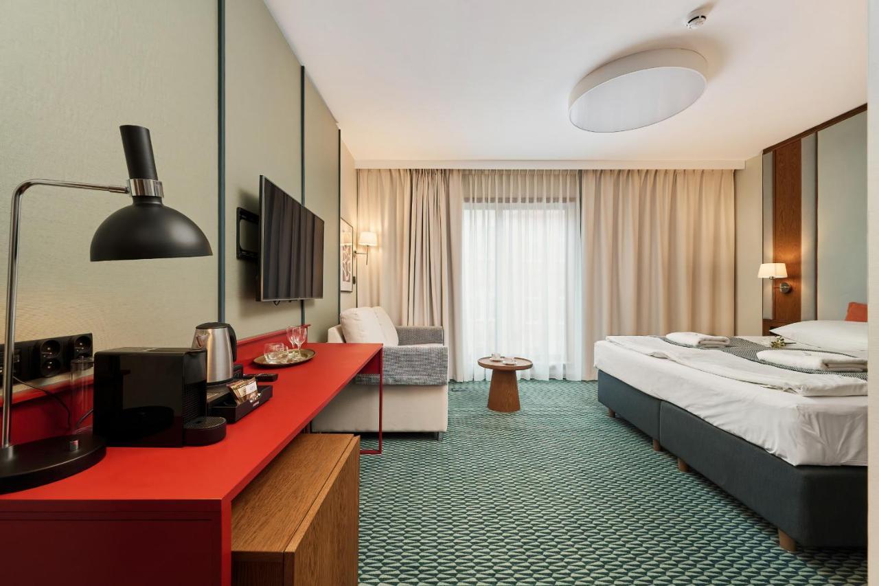 Gwarna Aparthotel City Center Wroclaw By Noclegi Renters ภายนอก รูปภาพ