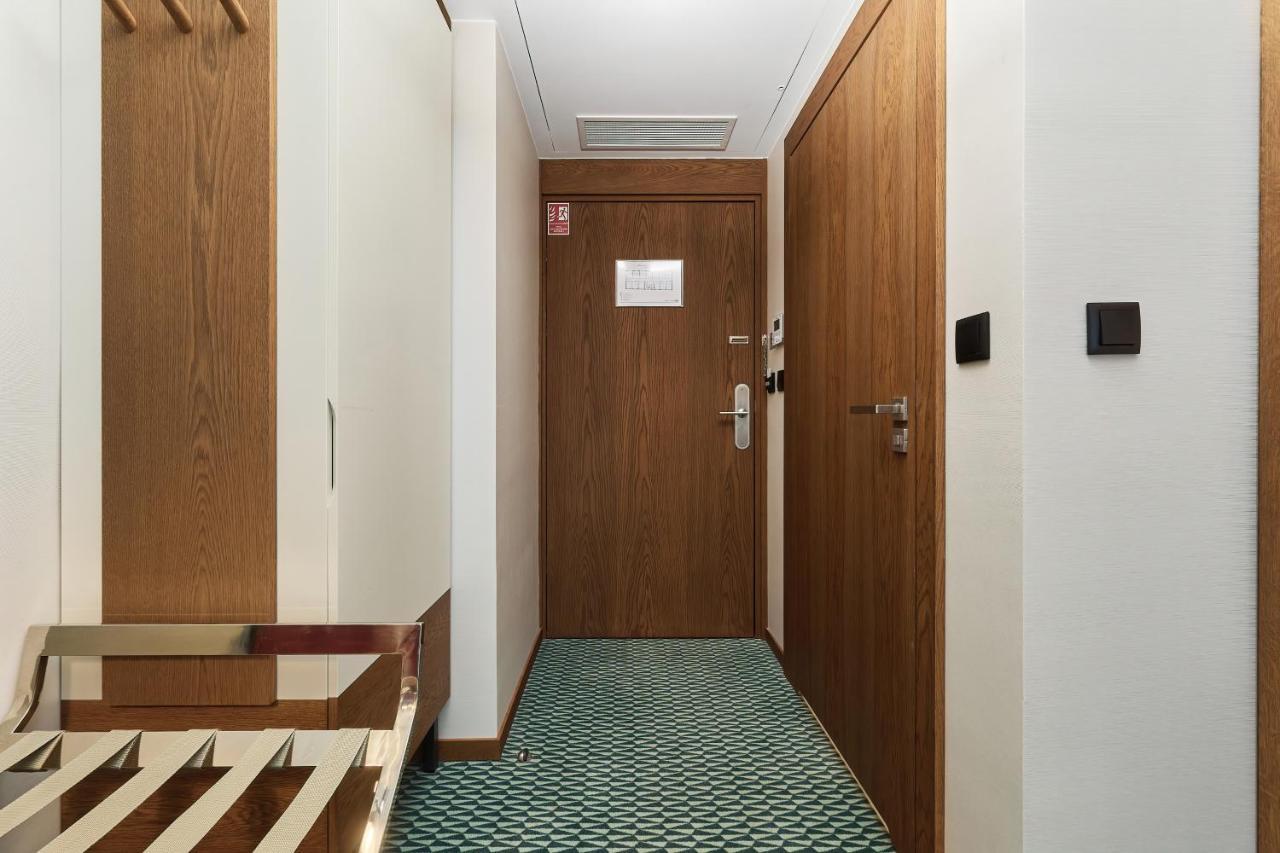 Gwarna Aparthotel City Center Wroclaw By Noclegi Renters ภายนอก รูปภาพ