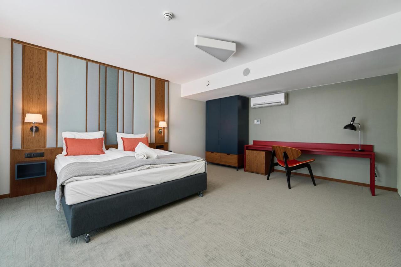 Gwarna Aparthotel City Center Wroclaw By Noclegi Renters ภายนอก รูปภาพ