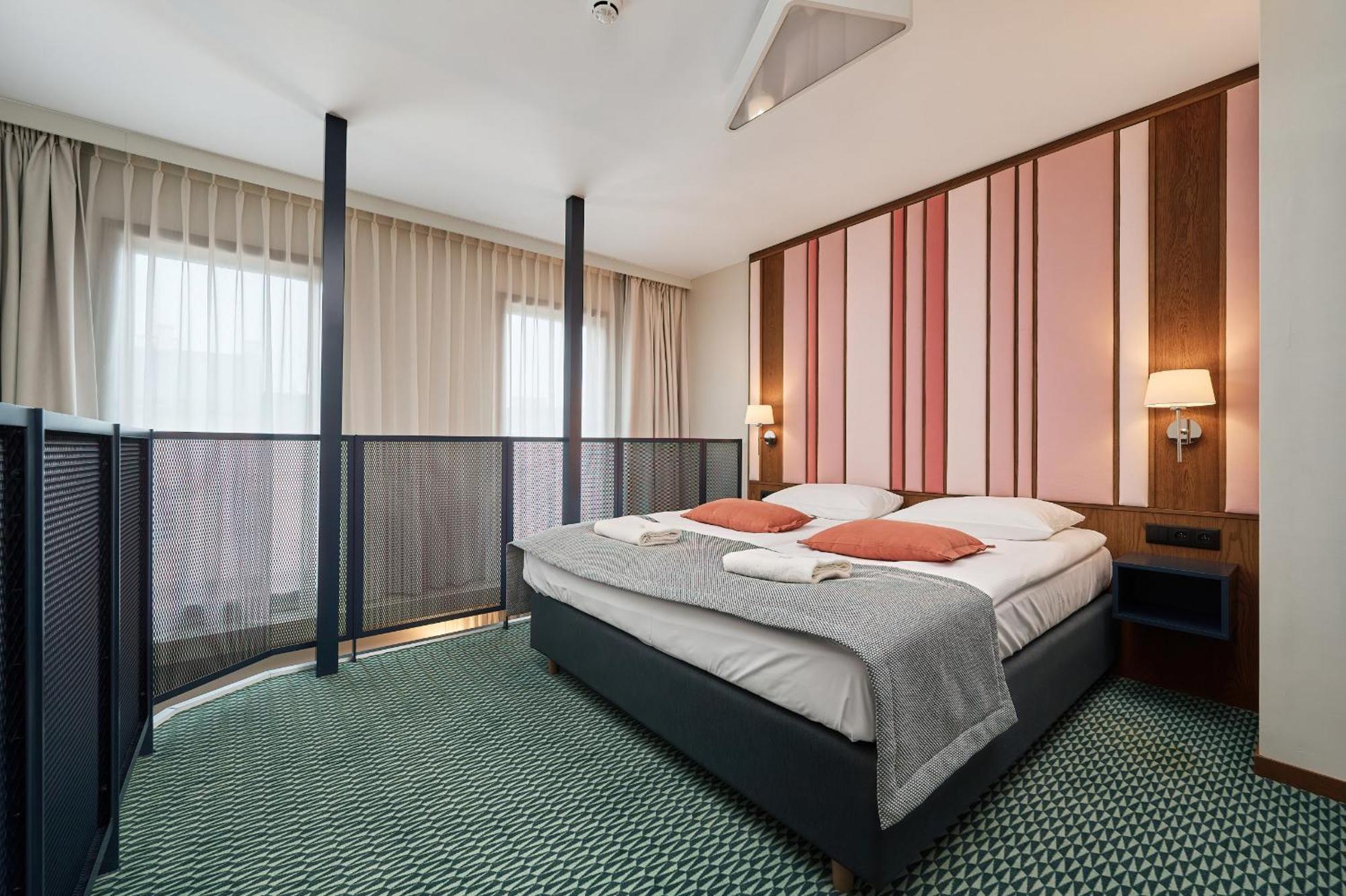 Gwarna Aparthotel City Center Wroclaw By Noclegi Renters ภายนอก รูปภาพ